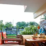 Nefeli Apartament Koukounaries